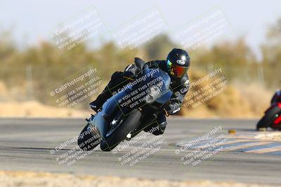 media/Jan-14-2024-SoCal Trackdays (Sun) [[2e55ec21a6]]/Turn 2 (1025am)/